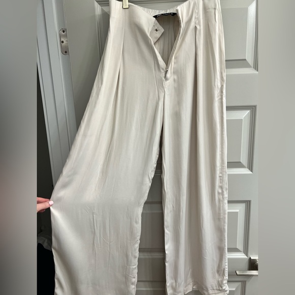 Zara Wide Leg Satin Effect pants - Picture 2 of 3